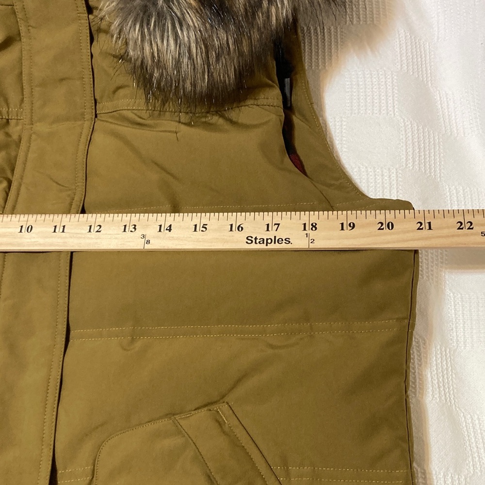 EDDIE BAUER SANDSTONE OLIVE NWOT FAUX FUR HOODED DOWN QUILTED PUFFER VEST - Picture 8 of 16